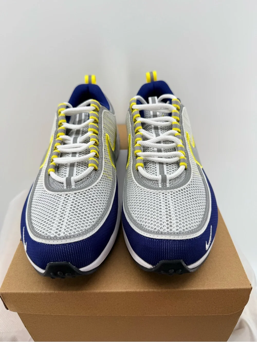 Nike lightweight mesh